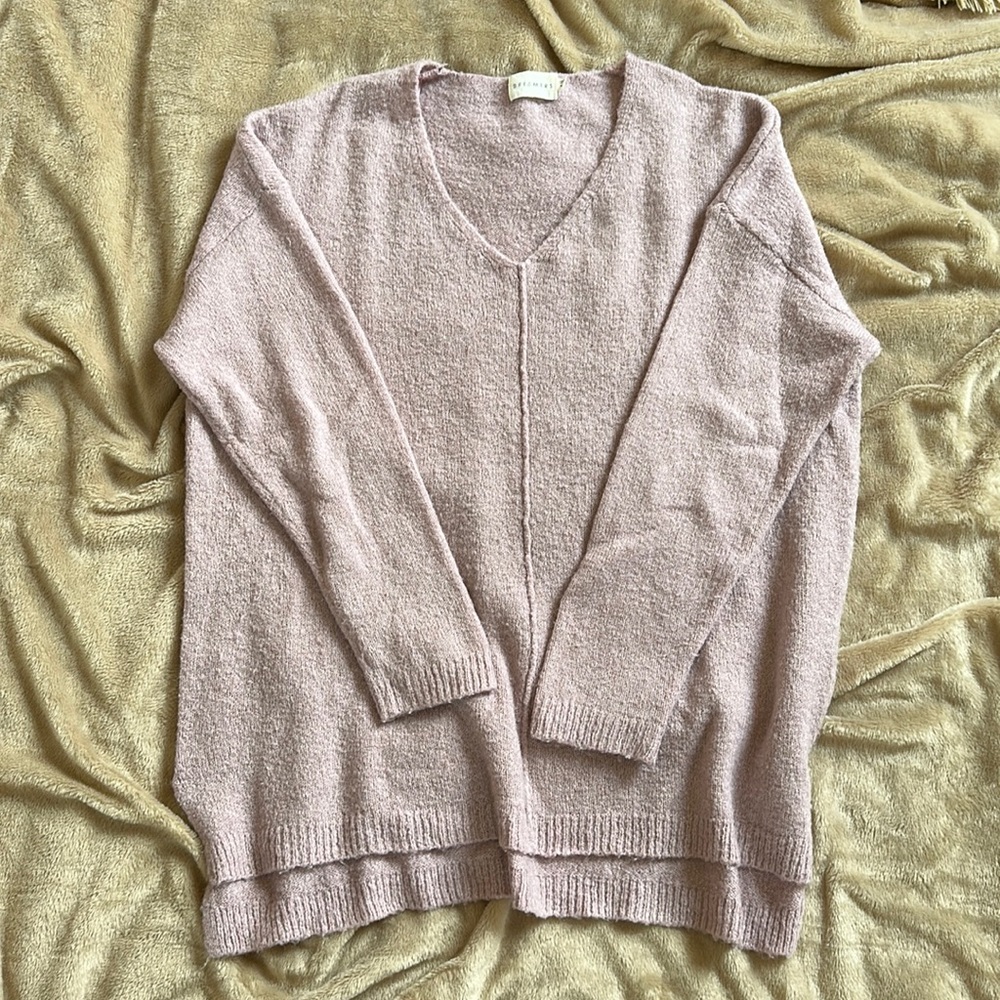 Dreamers light weight sweater